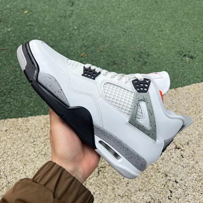 Air Jordan 4 