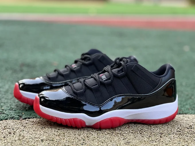 Air Jordan 11 Low 