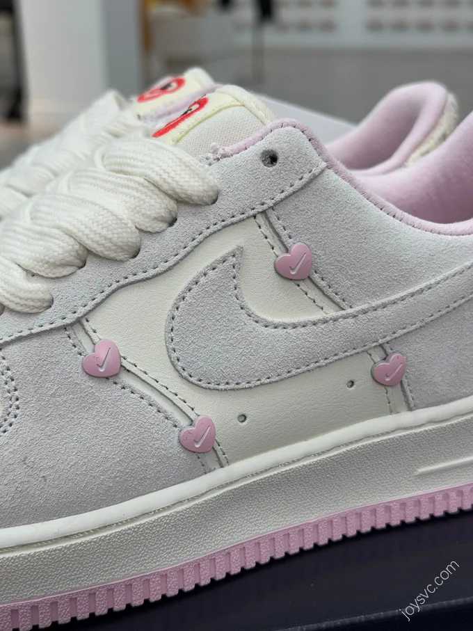 Air Force 1 Valentine's Day Limited Edition HV5992-111