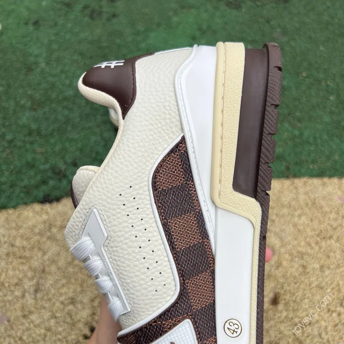 LOUIS VUITTON Trainer White Brown