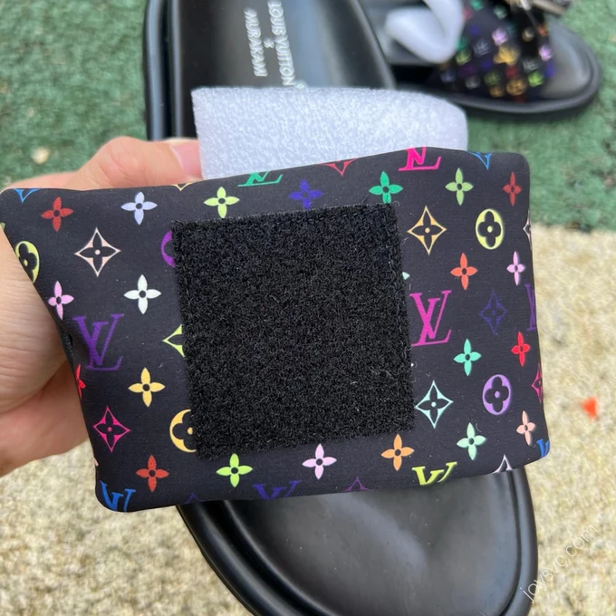 Takashi Murakami x LOUIS VUITTON Slides Black