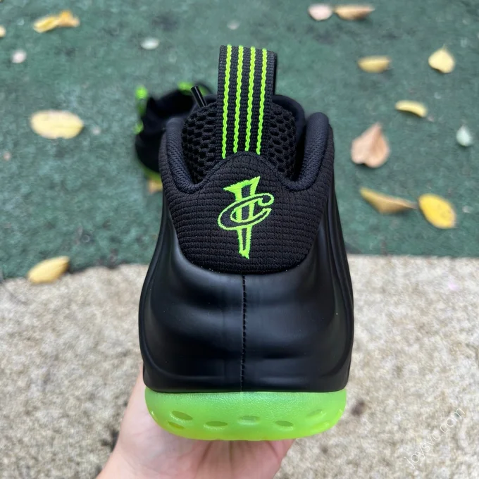 Nike Air Foamposite One Black Green HF2902-001